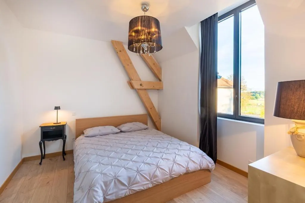 Chambres au Château du Mouillat Saint-Clair-de-la-Tour